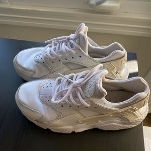Women’s Nike Huaraches
